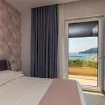 Corallo Rooms